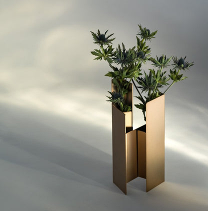 Fugit Design by Matteo Fiorini Bronze