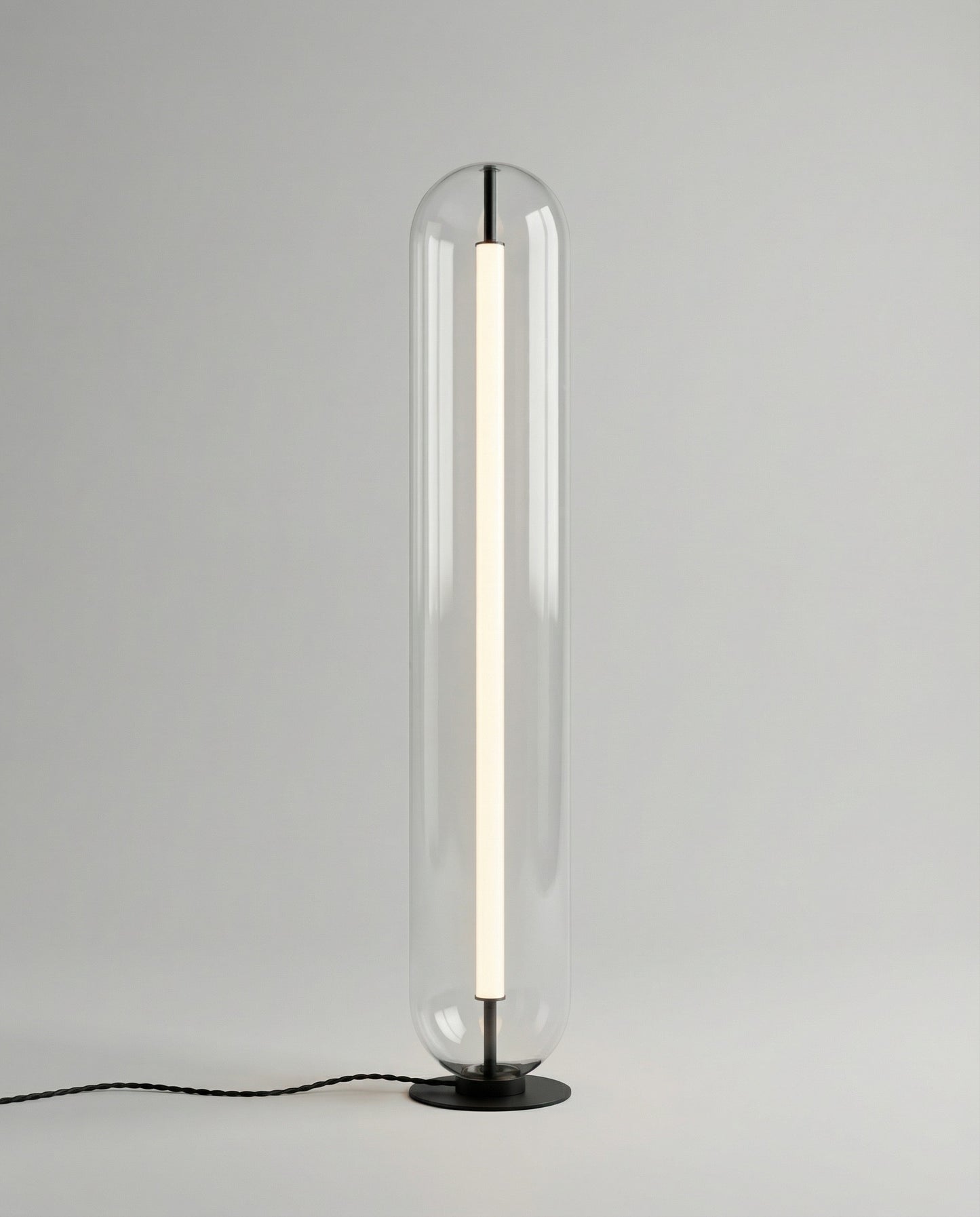 Flu floor lamp - Elegance in Light