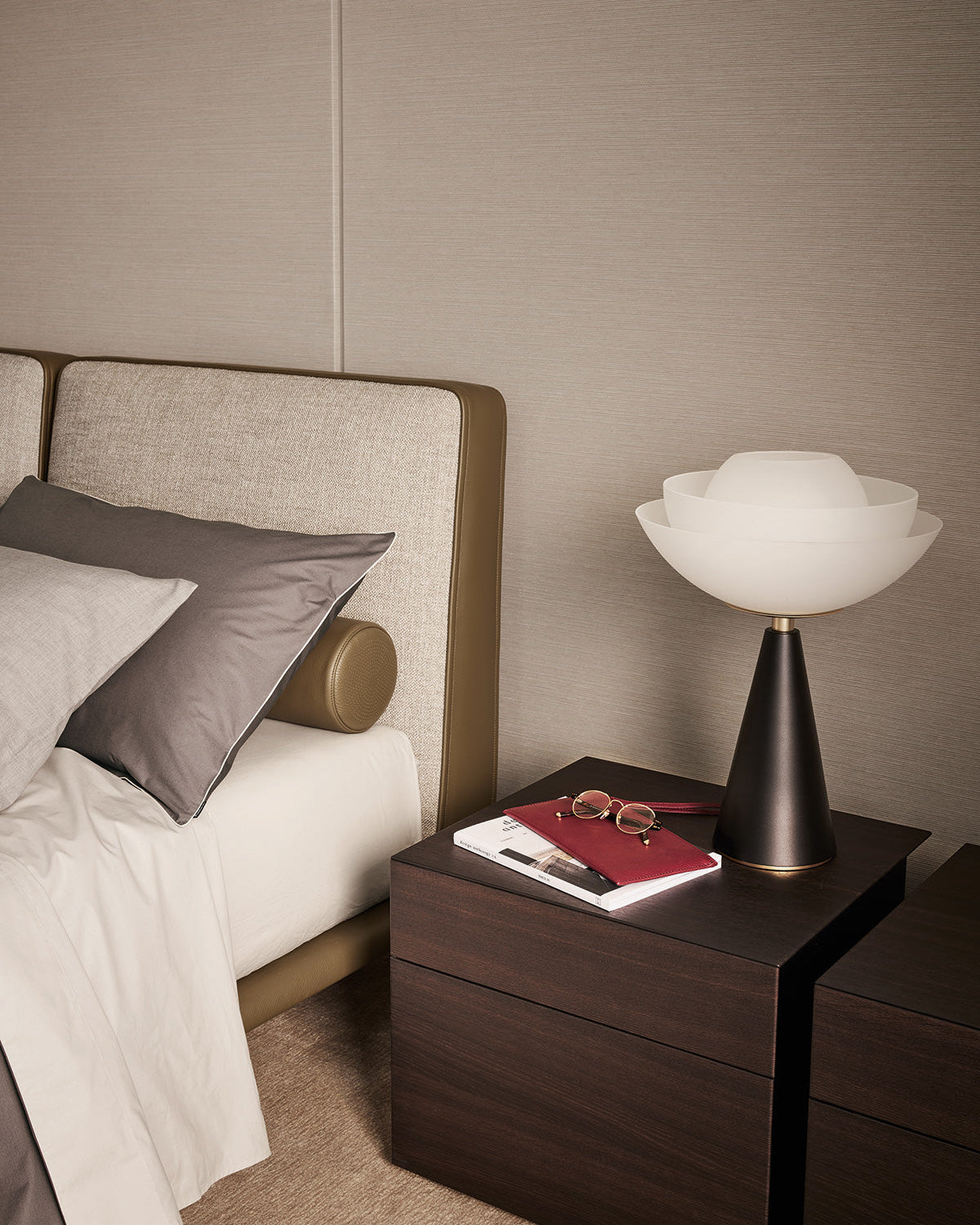 Lotus table lamp Design by Serena Confalonieri