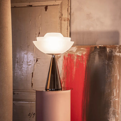 Lotus table lamp
